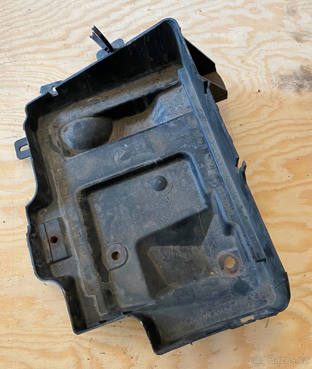 Plastové díly motoru Opel - 6