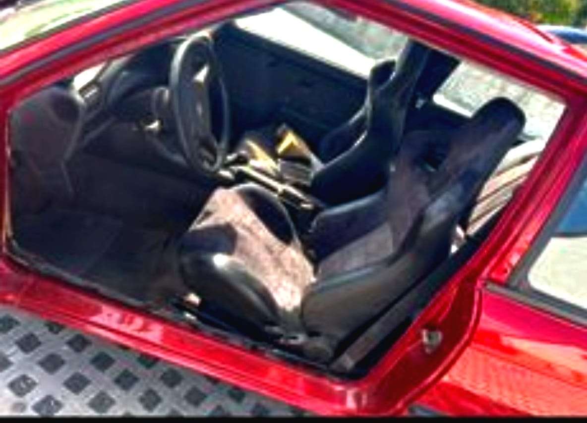 Prodám BMW e30 2.5i - 6