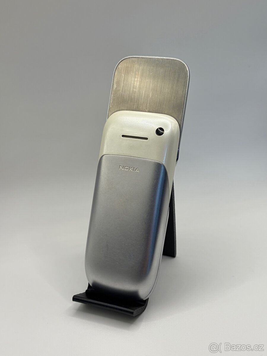 Mobilní telefon Nokia 8830e 2GB - 6