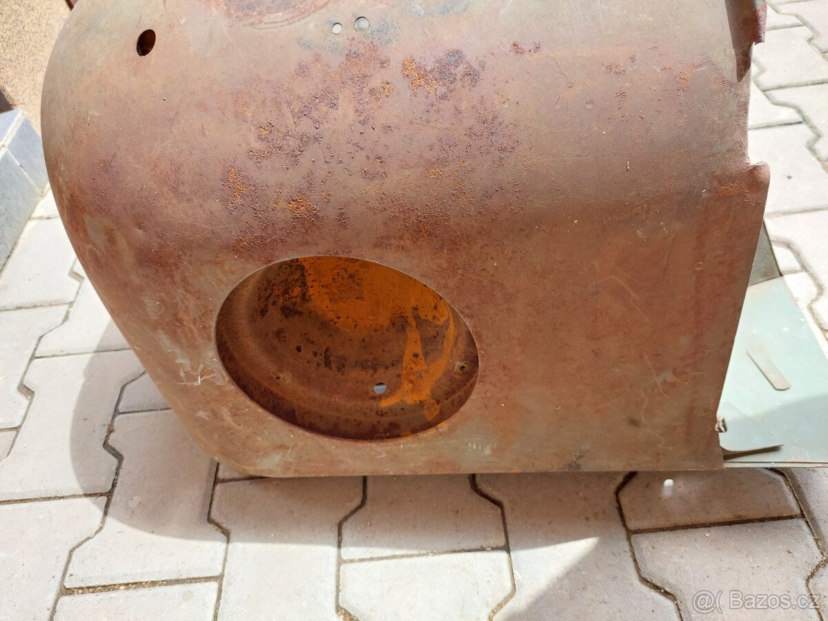 Blatníky Tatra 148 a 138 - 6