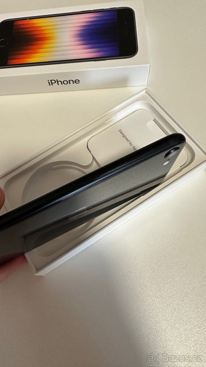 Prodám IPhone SE 2022 64gb - 6