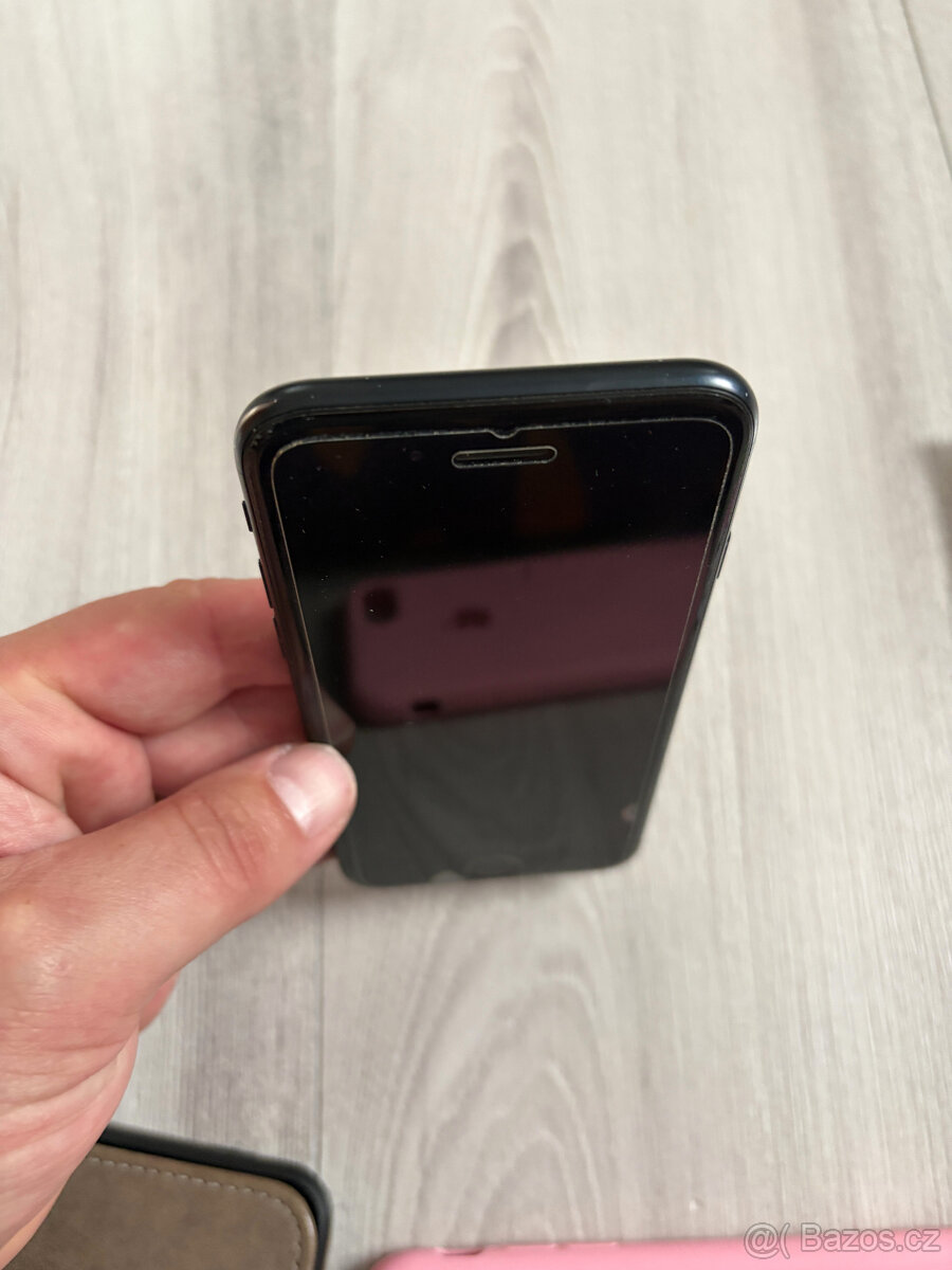 Prodím Iphone SE 2022 - 128GB - 6