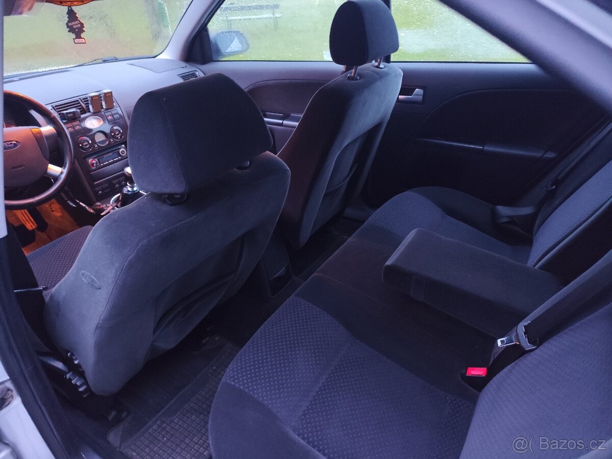 Prodám Ford Mondeo MK3 1.8 92kw - 6
