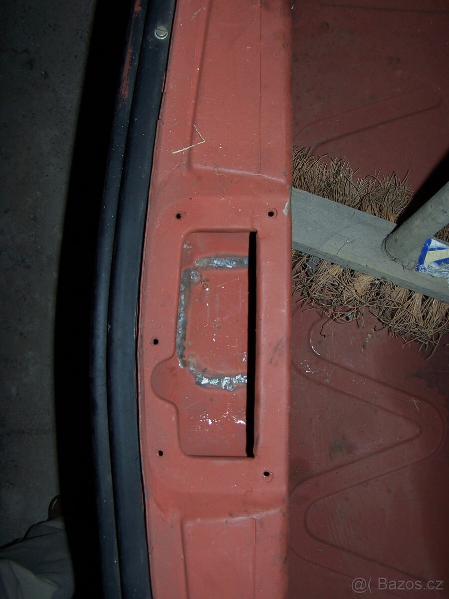 Tatra 613-4 karoserie po opravě - 6