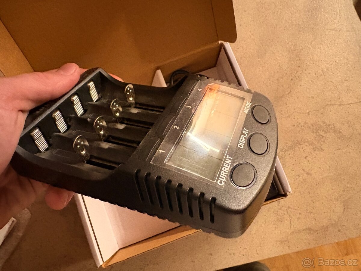 Voltcraft CC-2 nabíječka NiMH, NiCd, Li-Ion - 6