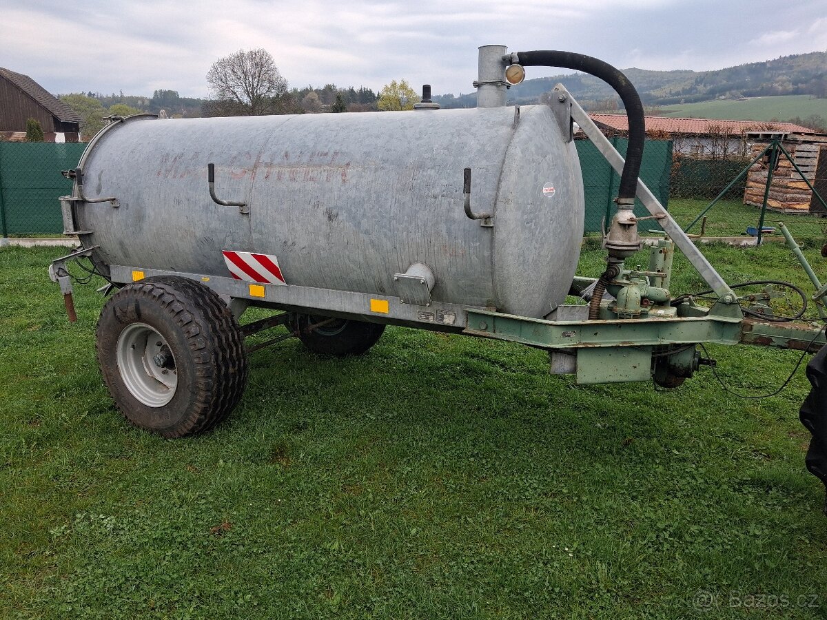 FEKÁL 4000 LITRŮ - 6