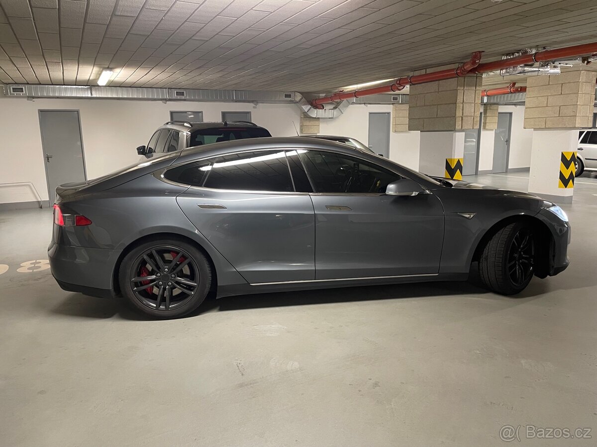 Tesla Model S 85 DOŽIVOTNÍ NABÍJENÍ ZDARMA - 6