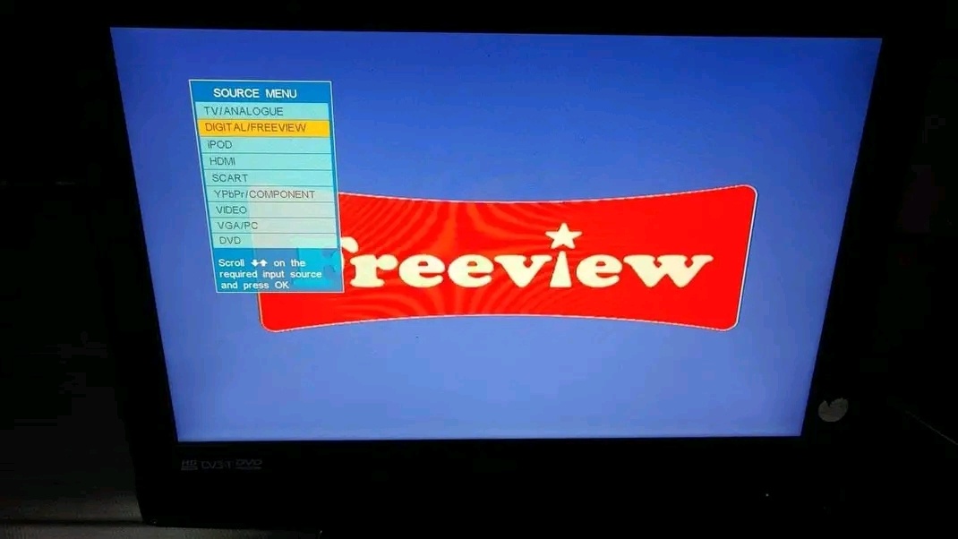 2ks malé TV 19" - 6