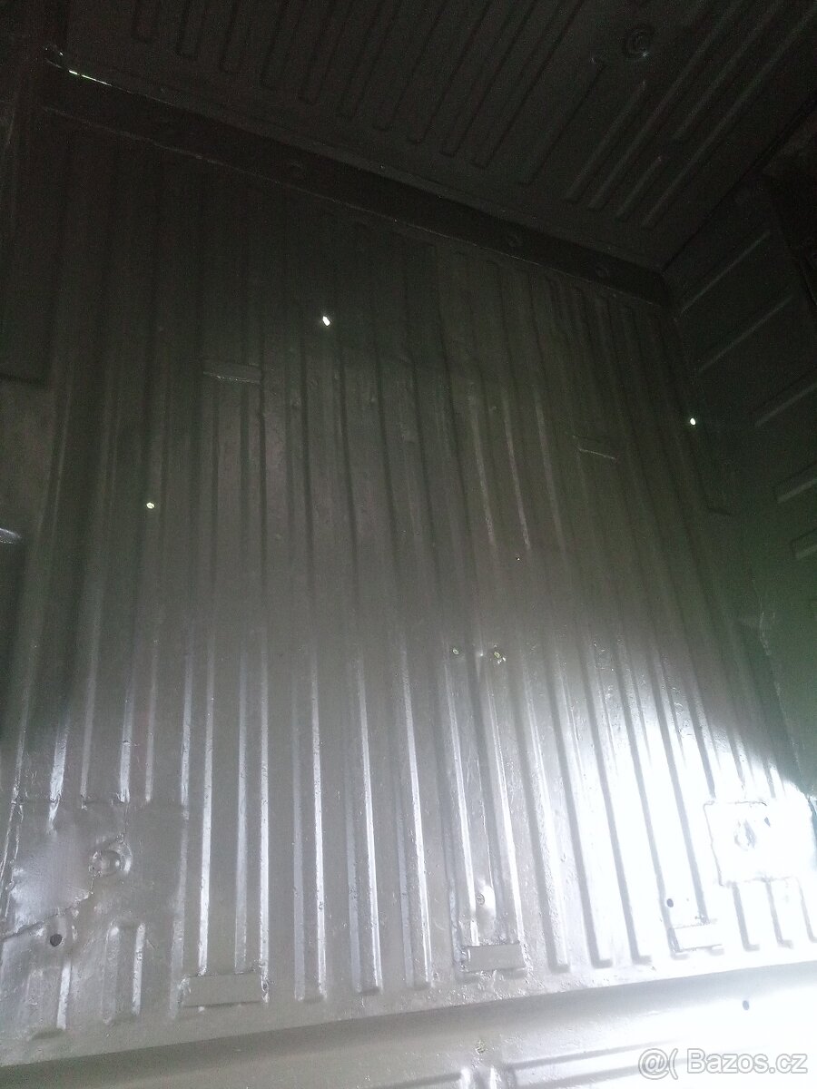 Prodám Uaz 469 benzín - plyn - 6