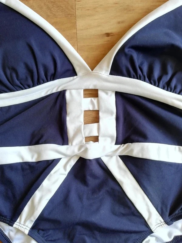 Anime - nádherné dívčí (dámské) jednodílné modrobílé plavky - 6