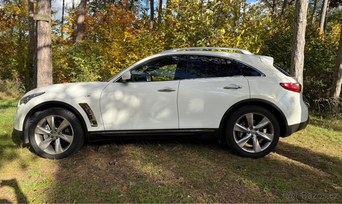 Infiniti FX30dS 2012 - 6
