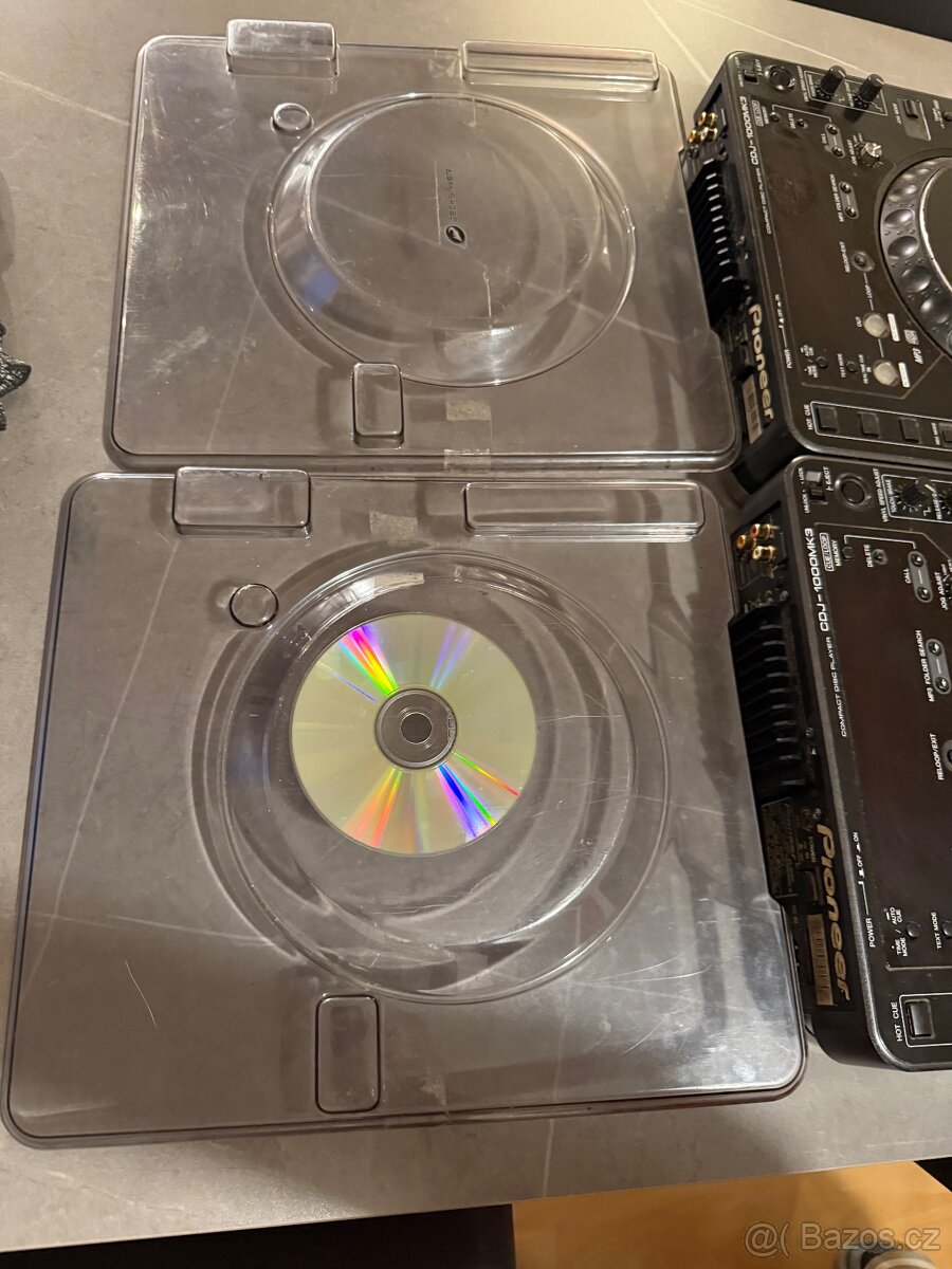 3x Pioneer CDJ 1000 MK3 + case + decksaver - 6