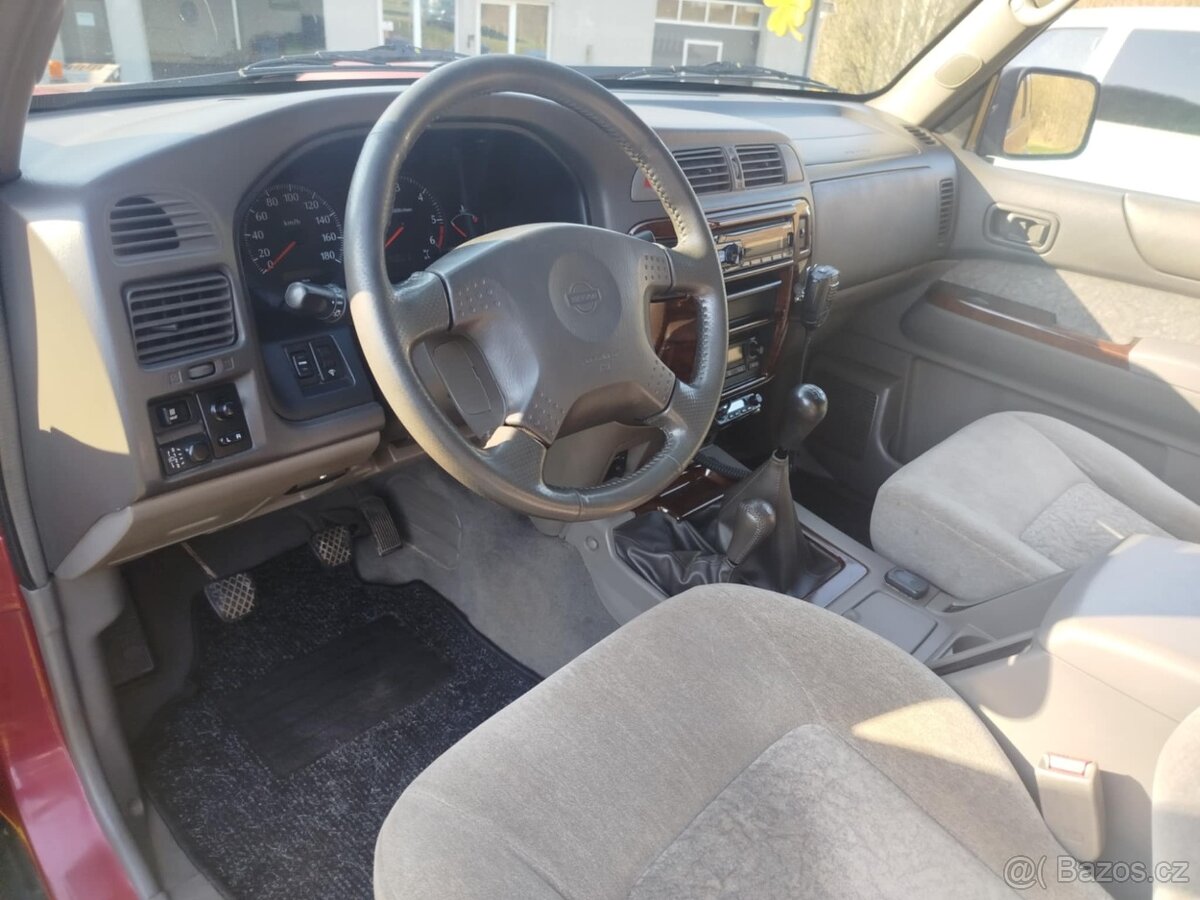 Nissan Patrol GR Y61 - 6