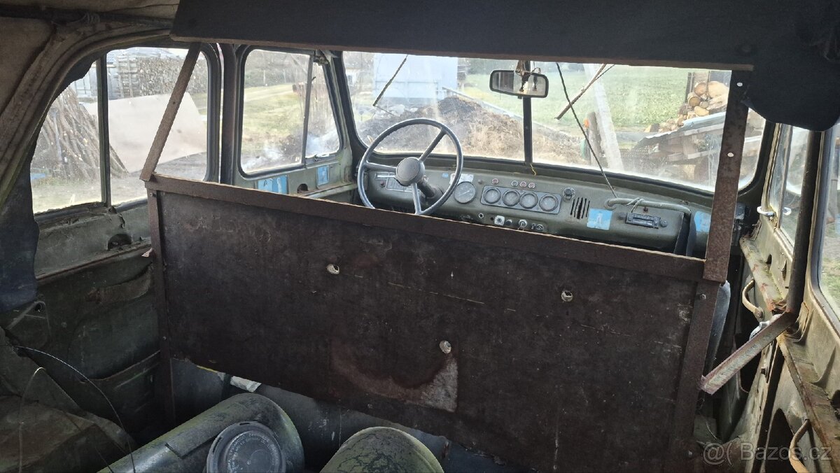 Uaz dělnik - 6