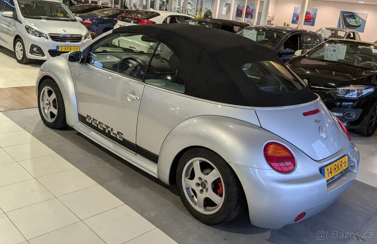 VW NEW BEETLE 1.6 CABRIO HIGHLINE - 6