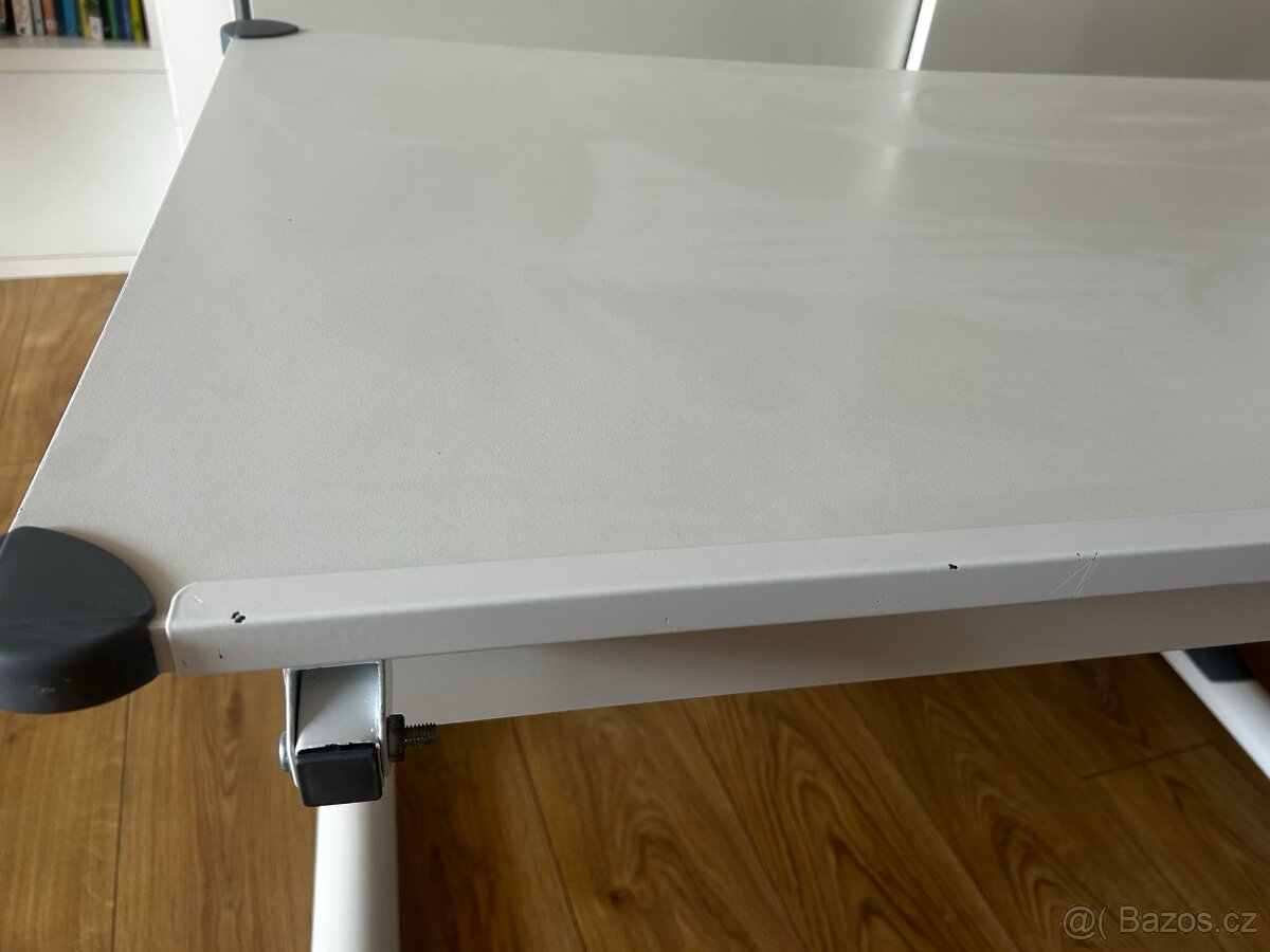 Polohovatelný psací stůl - 6