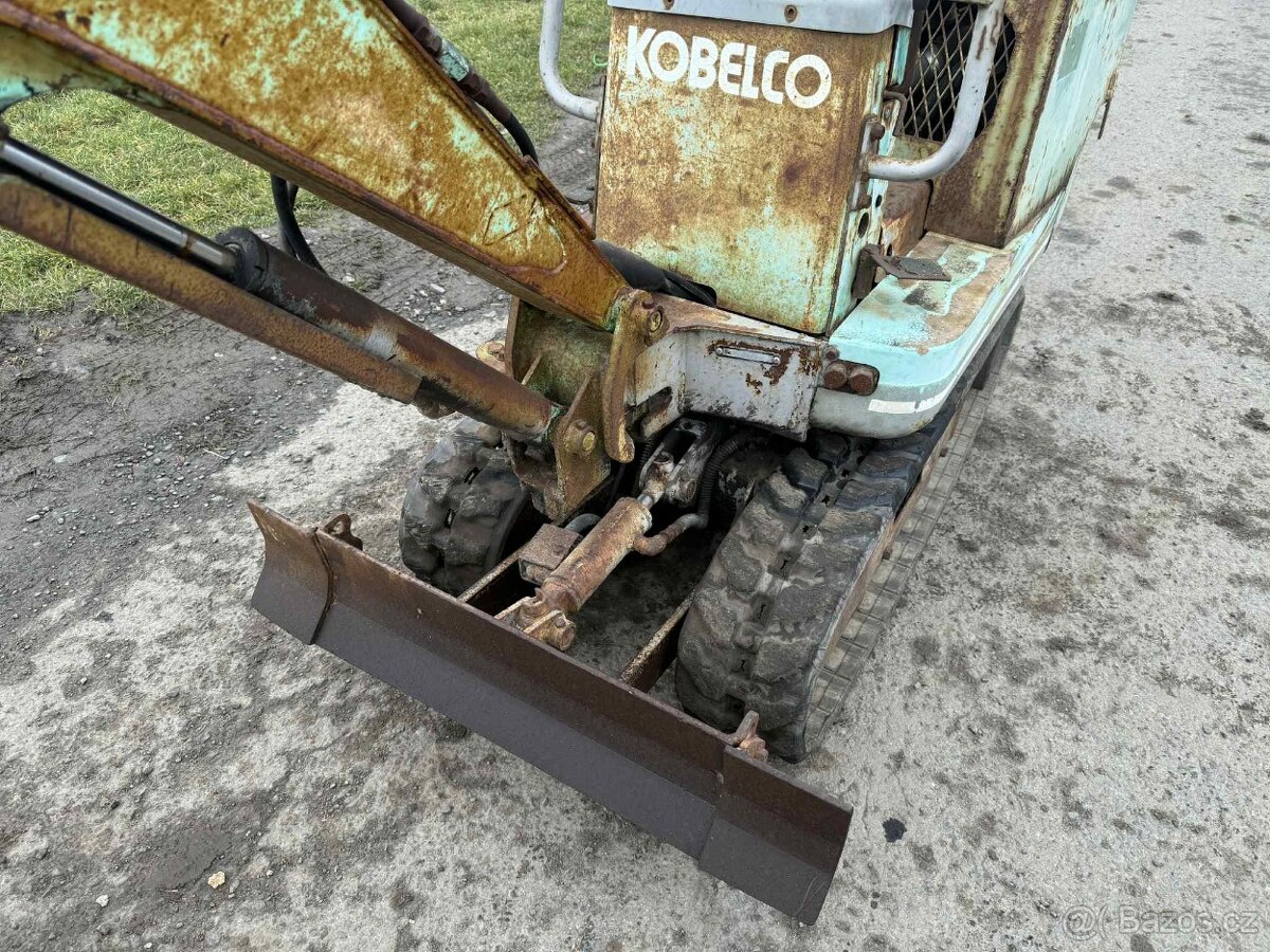 JAPONSKÝ MINIBAGR KOBELCO SK007 750KG - 6