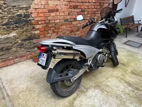 Suzuki XF650 FREEWIND - 6