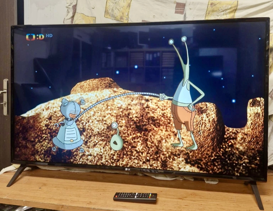 Smart Full HD LG televizor - 6