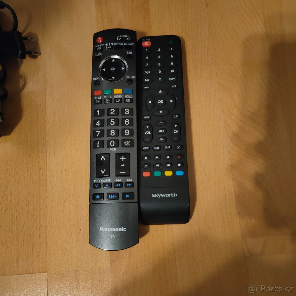 Televize Panasonic VIERA TH-42PX700E + set top box - 6