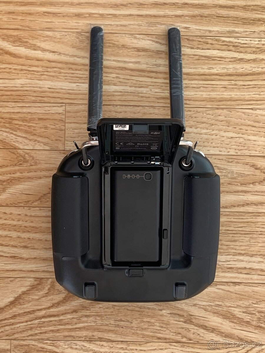 DJI FPV remote controller (ovladač FPV dron) - 6
