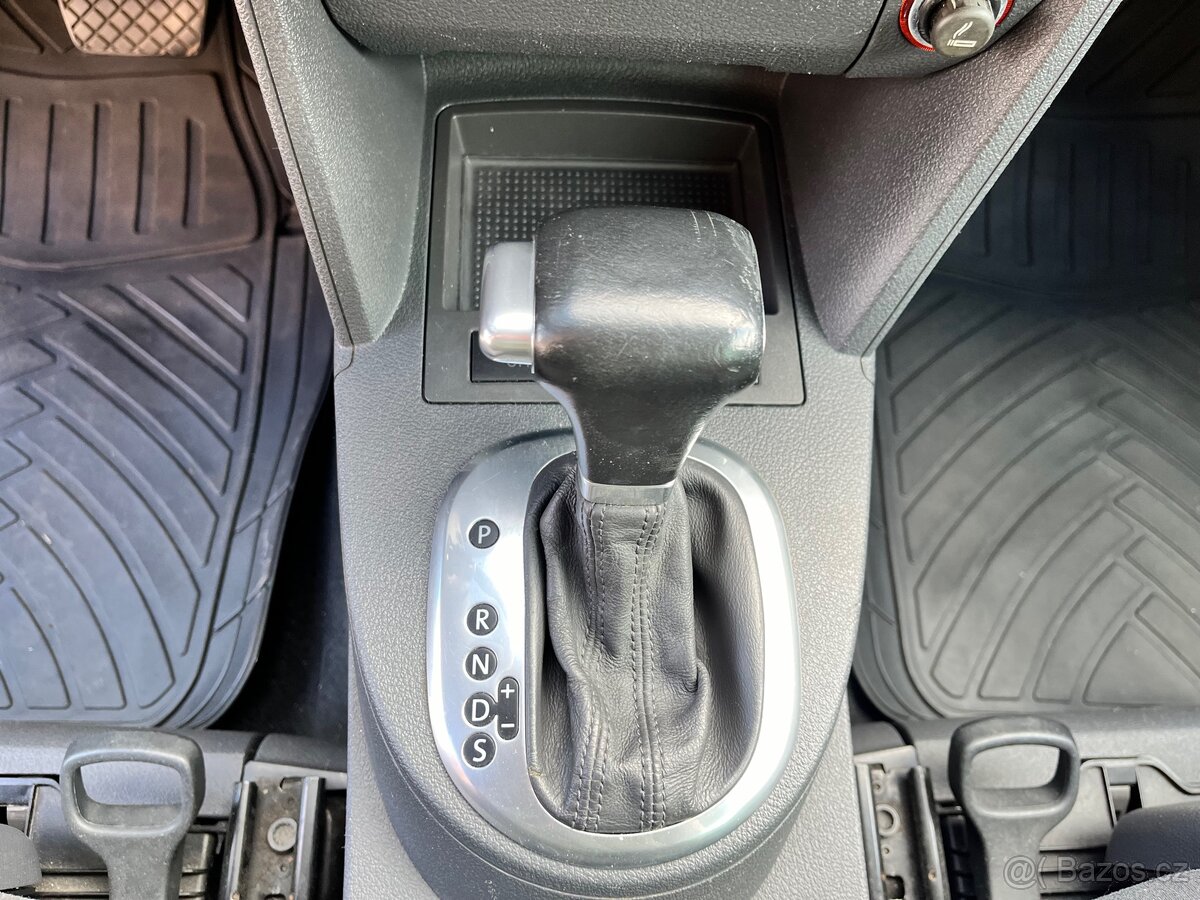 VW TOURAN - 6