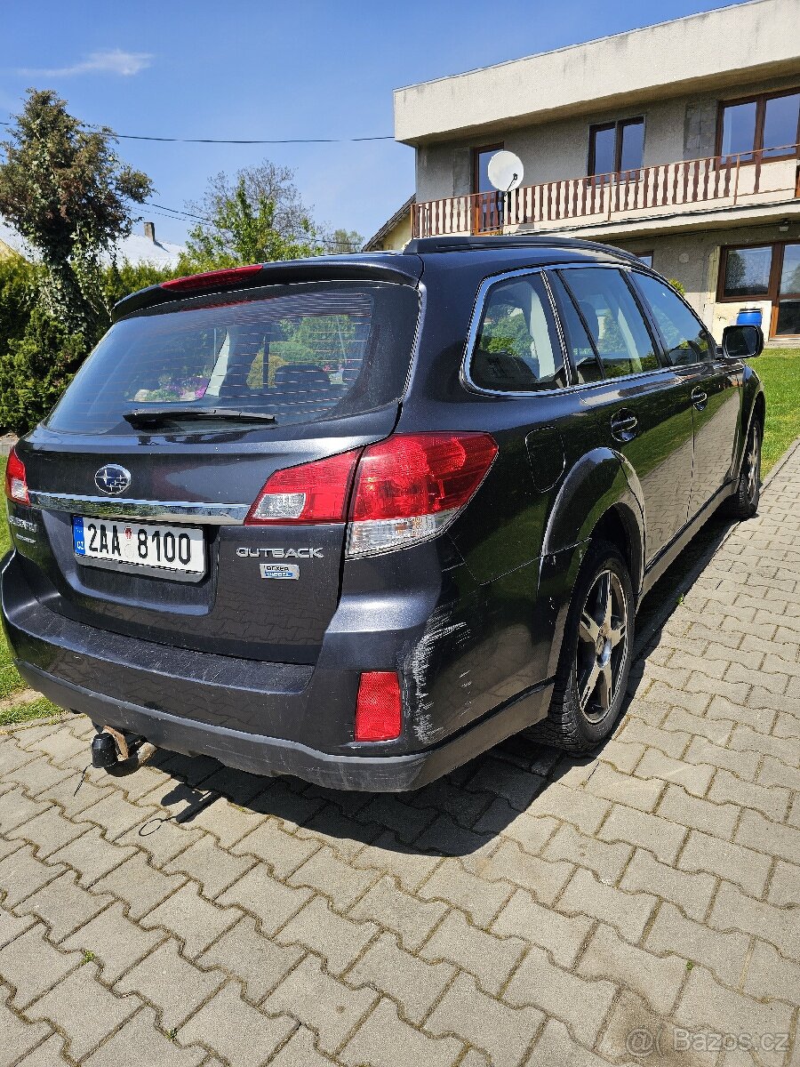 Subaru Outback 2.0 D v celku, mebo na díly. - 6