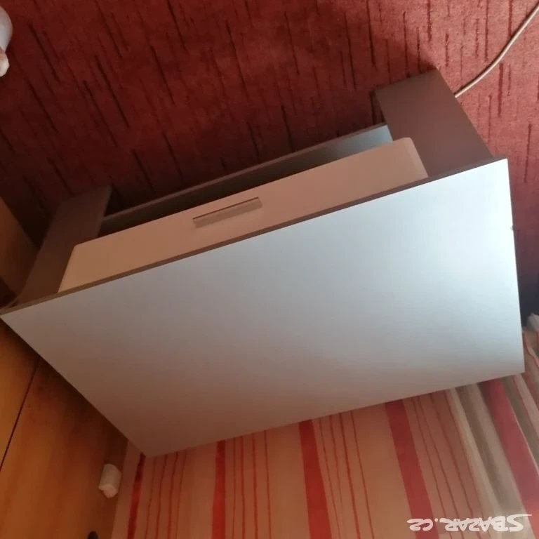 Moc pěkný stoleřek se šuplíky - 6