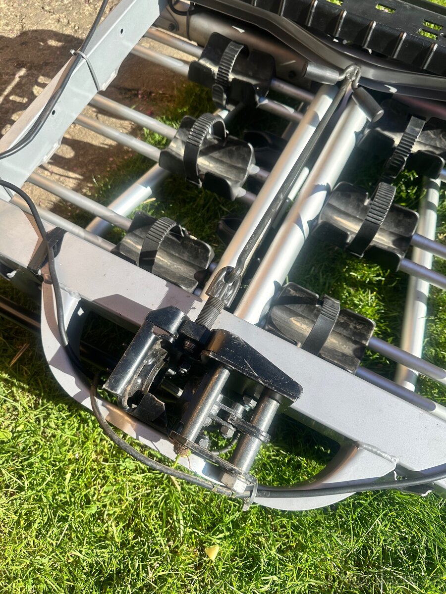 Skládací nosič kol Thule - 6