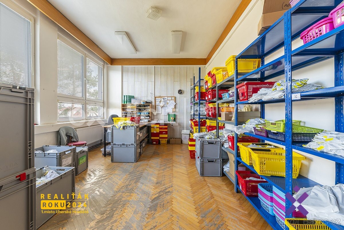 Prodej komerčního objektu - sklady s rampou, lehká výroba, k - 6