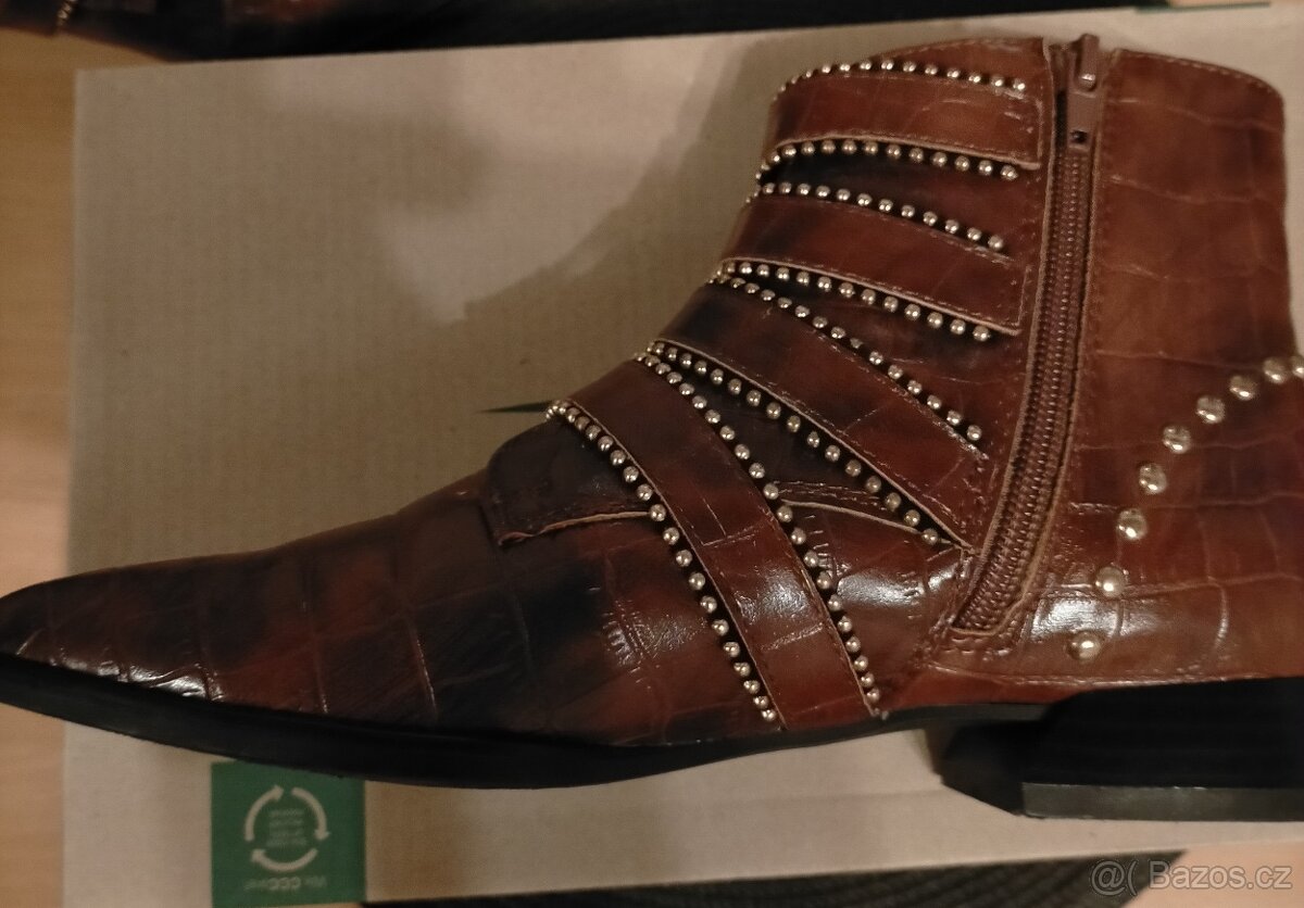 Krásné dámské kozačky - 6