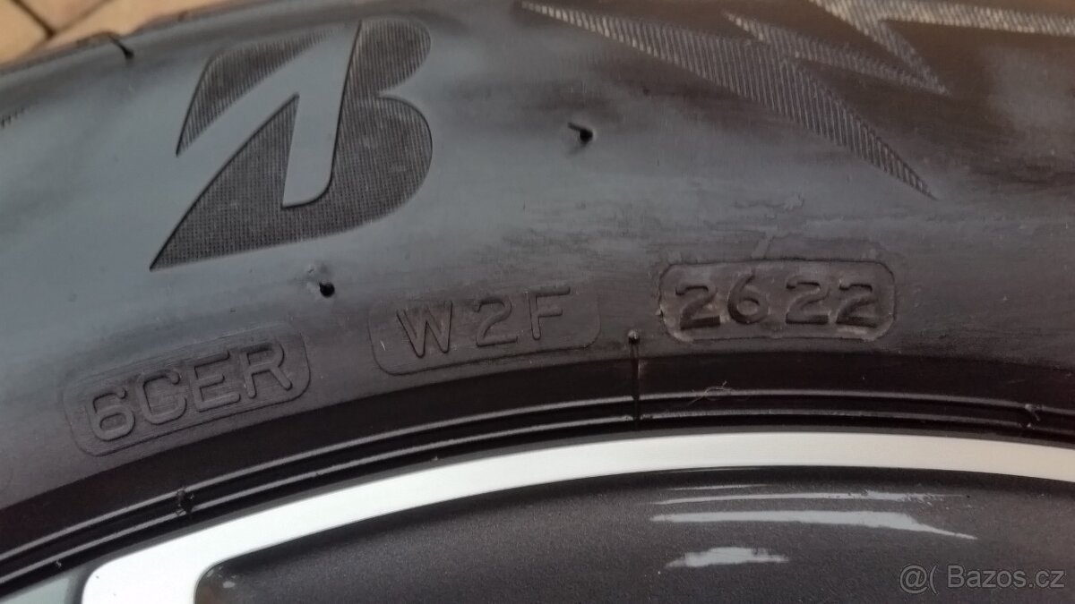 zimní sada TOYOTA C-HR R17 pneu 215/60/17 BICOLOR - 6