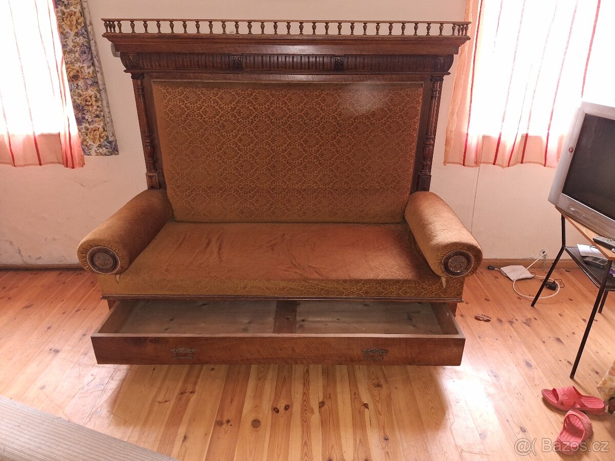 Starožitný nábytek - 6