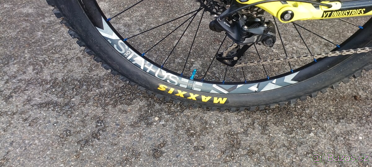 YT Capra CF vel. M 2017 - 6