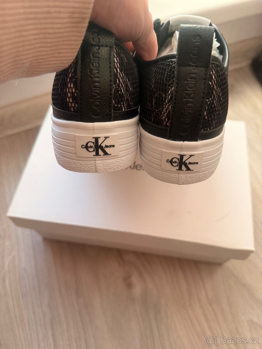 Nové tenisky na platformě Calvin Klein - 6