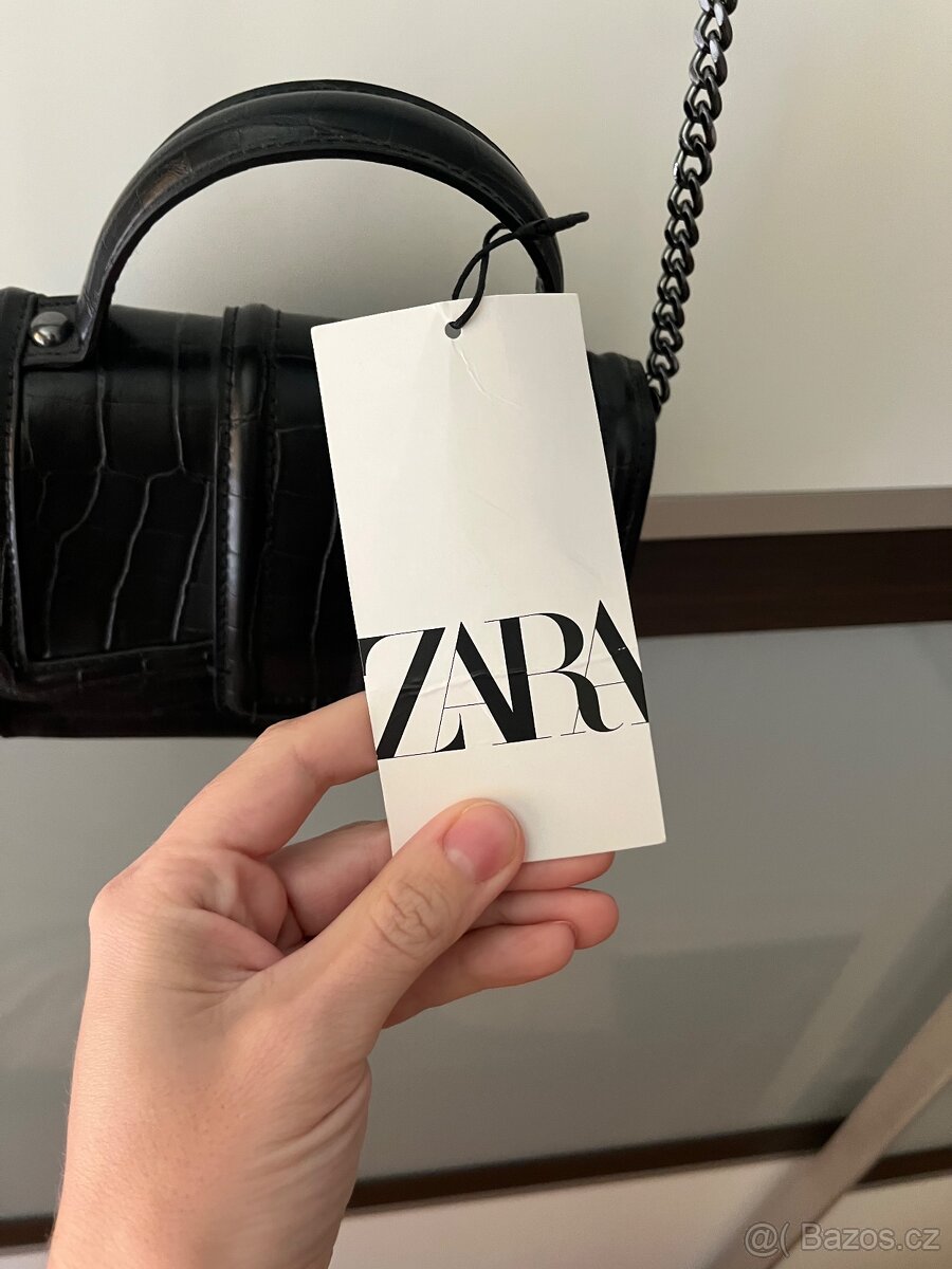 Nova cerna mini kabelka Zara - 6