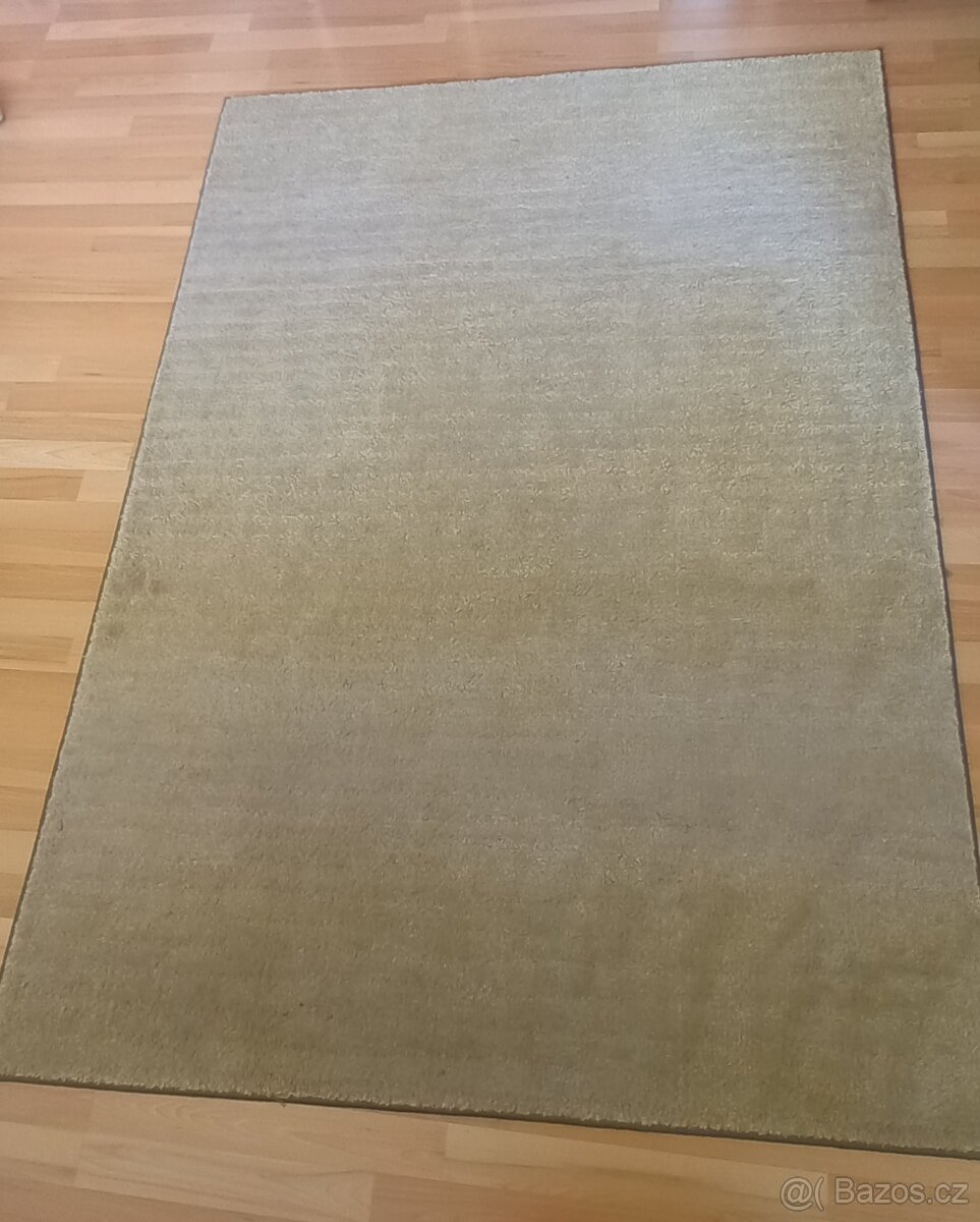 Kvalitní zelenkavy koberec 132 x 190 cm - 6