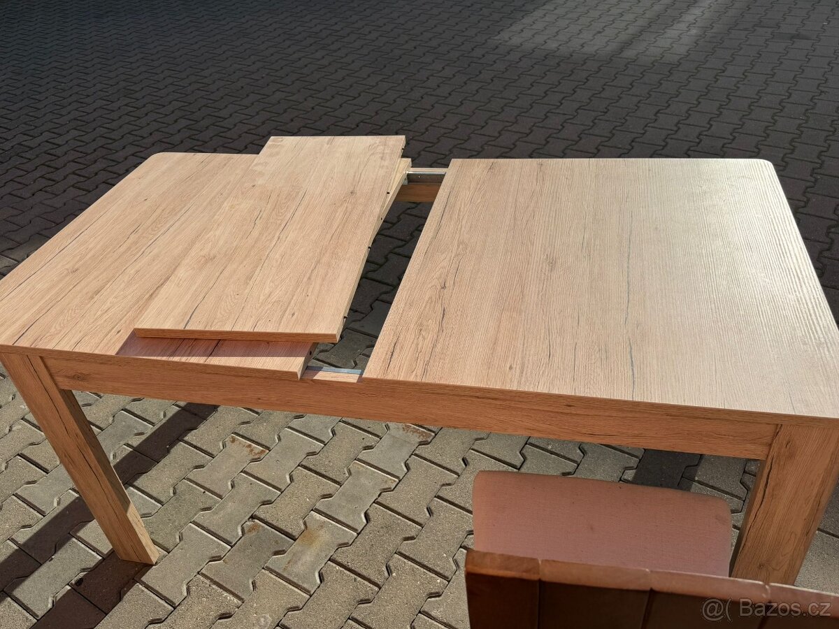 Velký gauč jen za 7000 Kč původní cena 22 000 Kč - 6