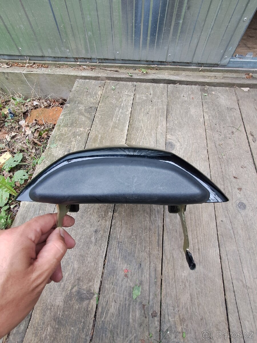 Krovka Triumph 955i - 6