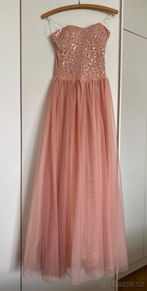 Krásné tylové růžové šaty - 6