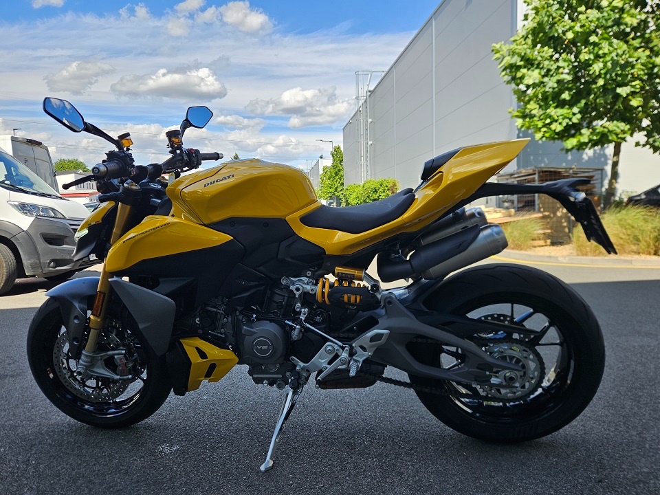 Ducati Streetfigter V2 S - 6