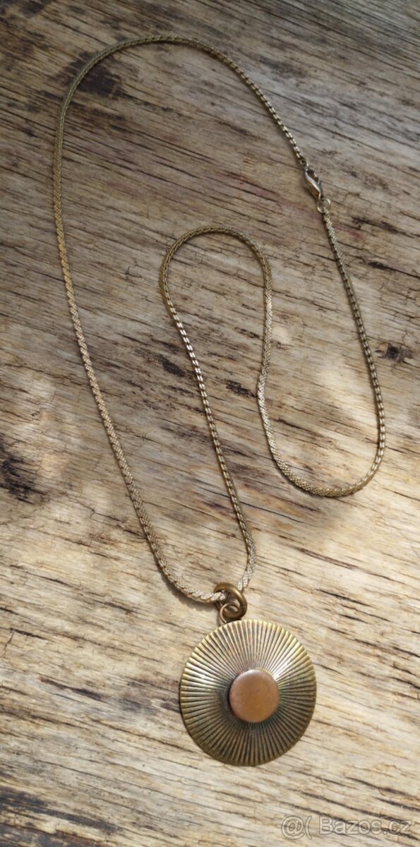 Staré šperky a bižuterie viz fota. Cena za kus 150 Kč. - 6