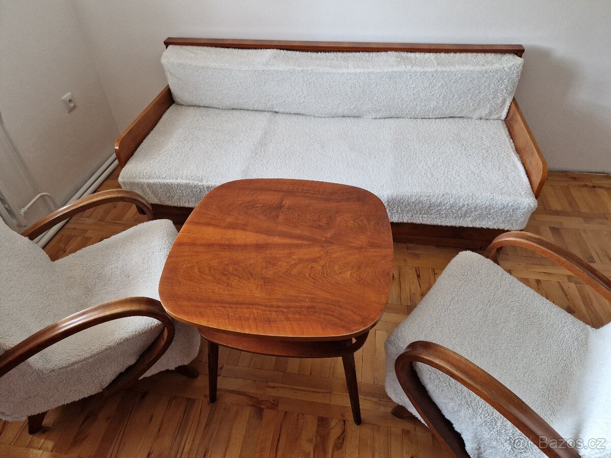 Knihovna + sekretář - 6