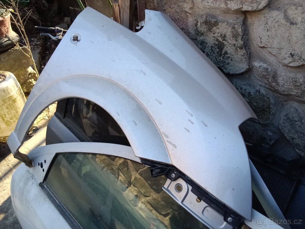 Opel Meriva 1,7cdti - auto k rozebrani - 6