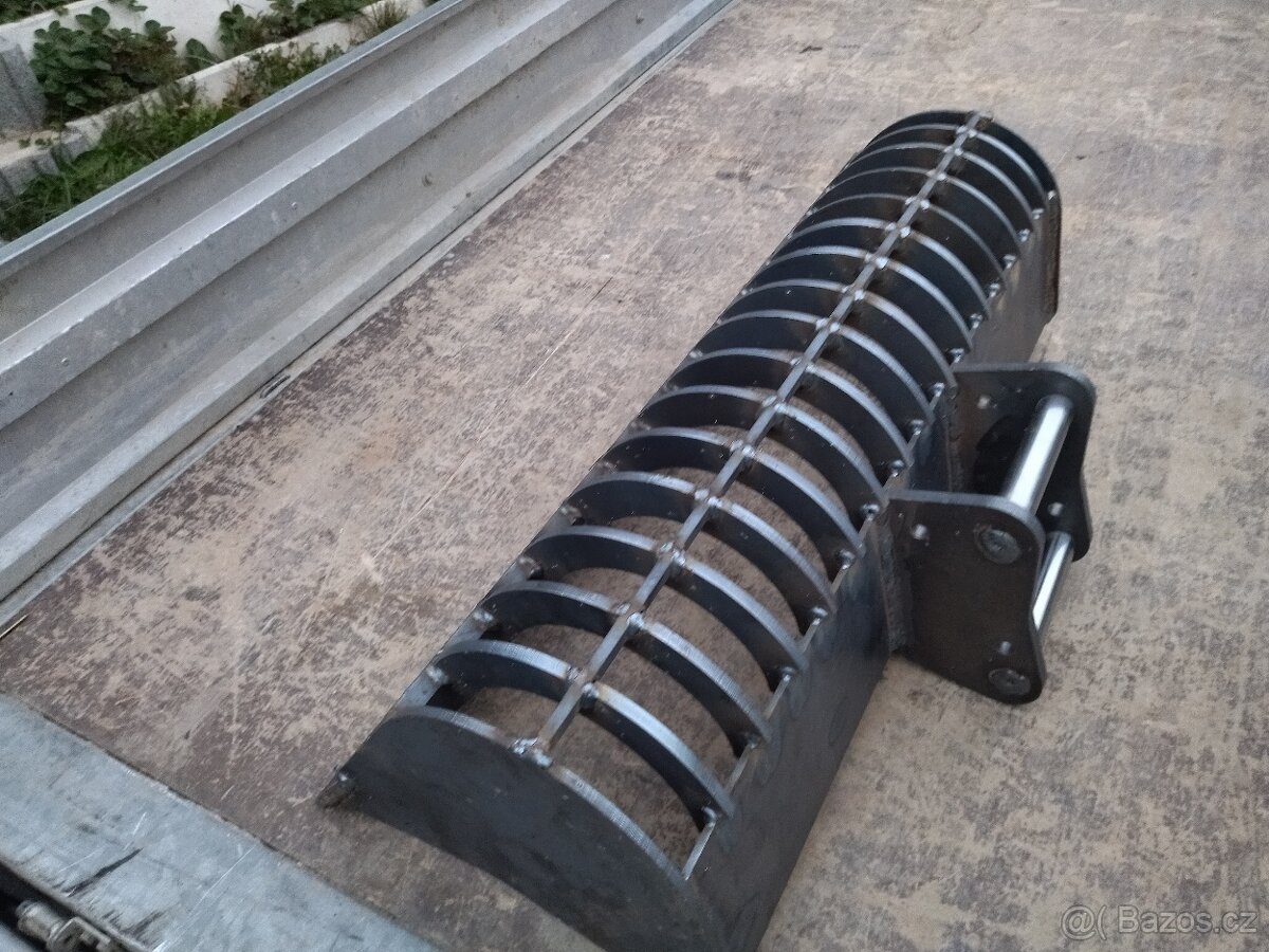 Prosívací,třídící lžíce - 6