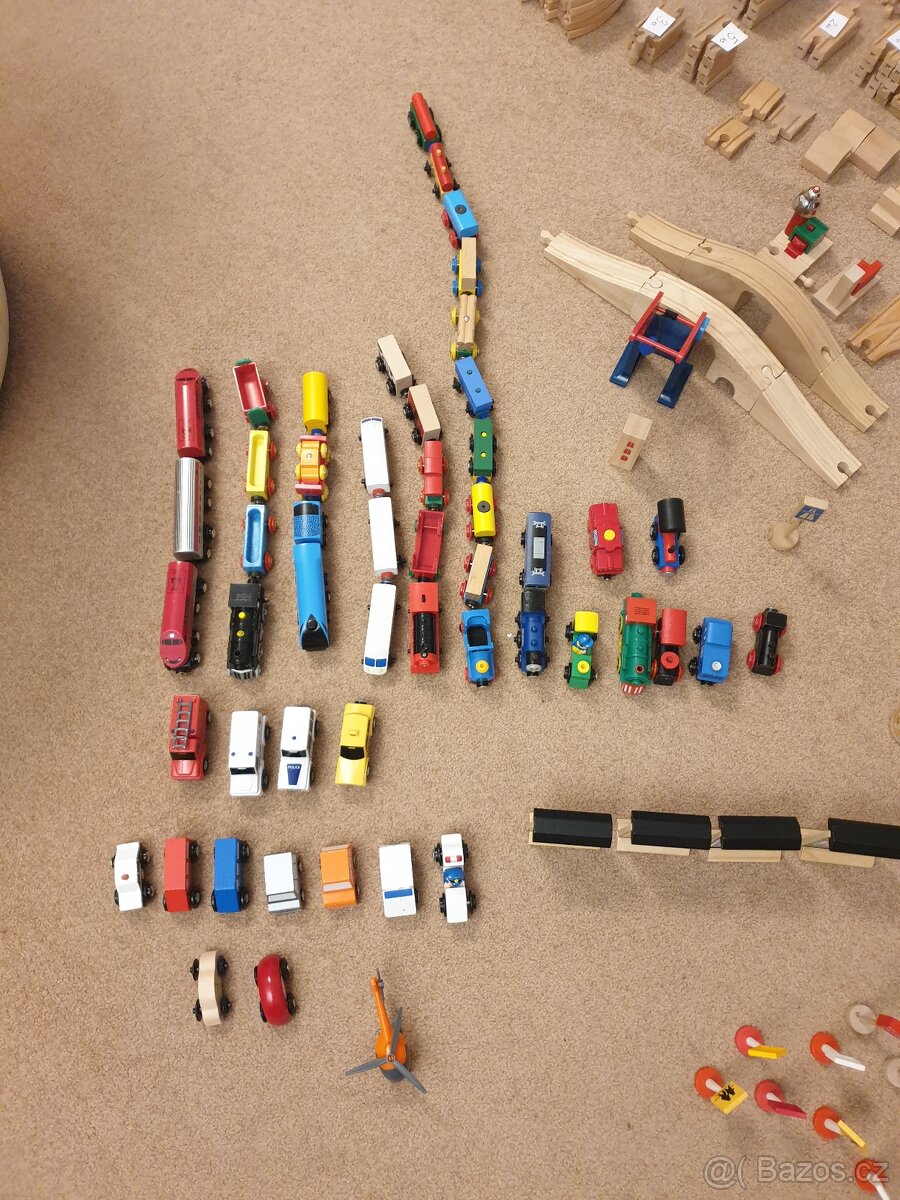 DŘEVĚNÁ VLÁČKODRÁHA BRIO - 6