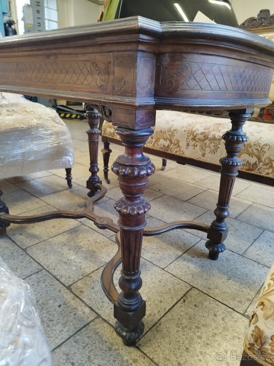 STAROŽITNÝ STŮL A ŽIDLE - 6