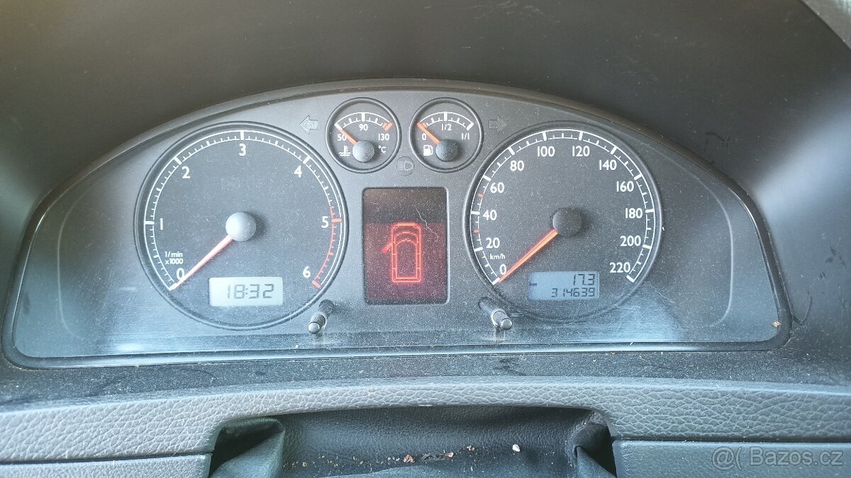 VW T5 Multivan 2.5 TDI 96kW, manual, motor BNZ po GO, r.v.06 - 6