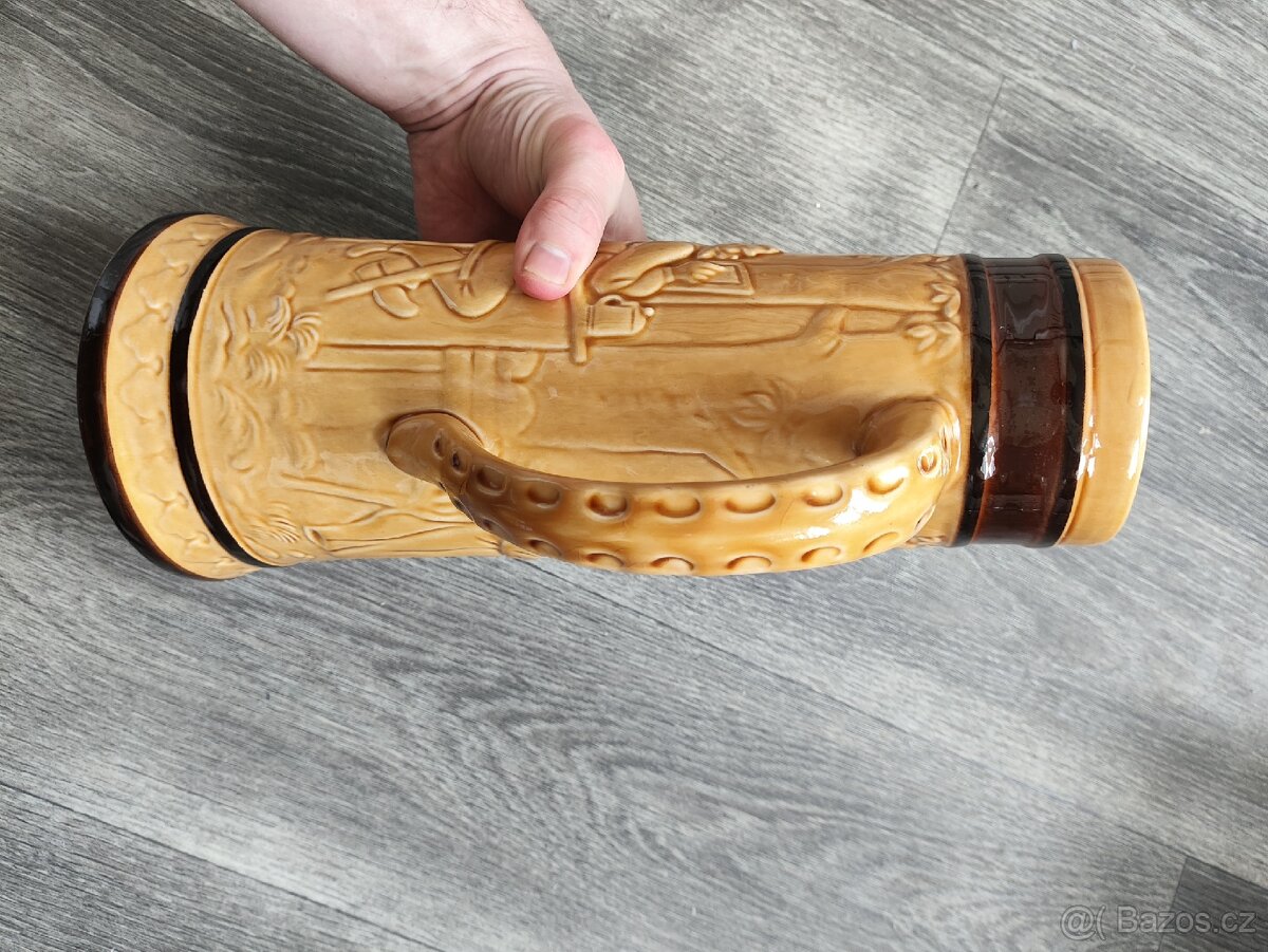 🍺 Krásný starý pivní korbel s motivem hospody a kuželek - 6