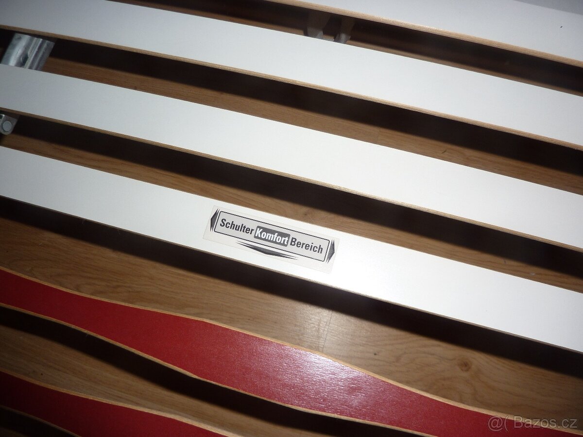 Dřevěná manželská postel 180 x 200 cm - 6